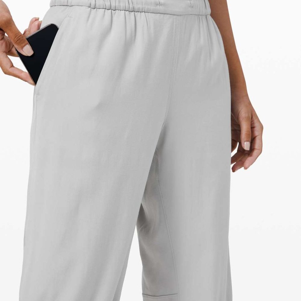 Essential Affinity Mid Rise Jogger - Silver Drop - Picture 12 of 13